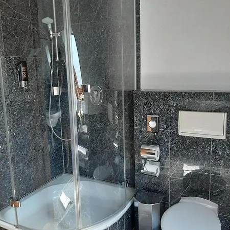 Messehotel Daucher A9 Autobahn 24h Self-check-in Hotel