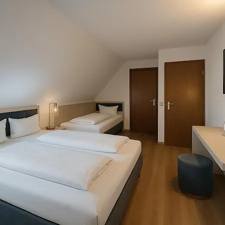 Messehotel Daucher Nuernberg A9 Autobahn24H Check-In 3*