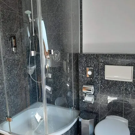 Hotell Messehotel Daucher A9 Autobahn 24h Self-check-in 3*