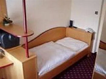 Messehotel Daucher A9 Autobahn 24h Self-check-in